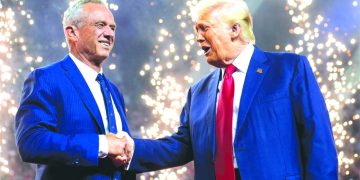 Kennedy Suspends Campaign, Endorses Trump