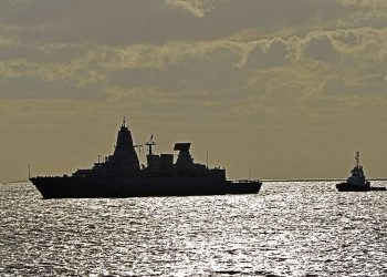 German Warships Prepare to Cross the Taiwan Strait