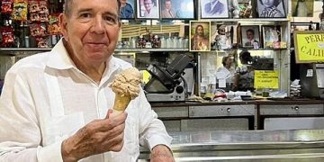 Arrest Warrant Issued for Maduro Challenger